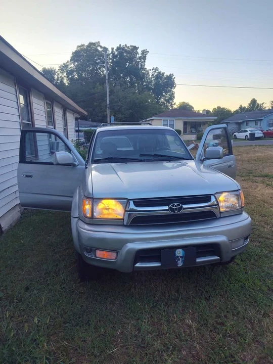 2001 Toyota 4Runner 3rd Gen - Image 2 of 6