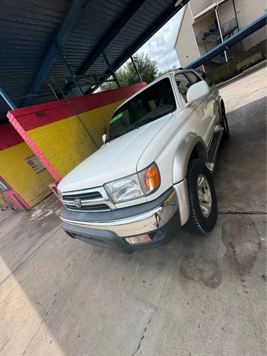 2001 Toyota 4Runner 3rd Gen - Image 2 of 15