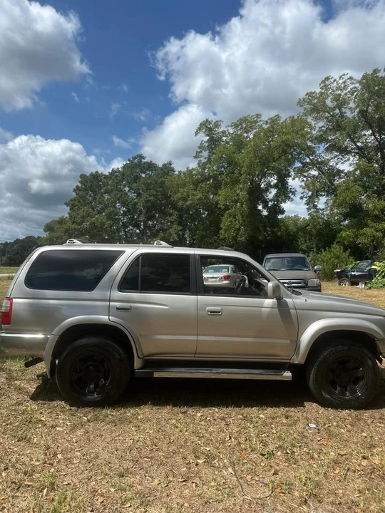 2001 Toyota 4Runner 3rd Gen - Image 13 of 20