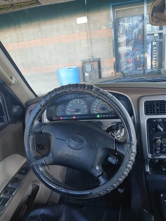 2001 Toyota 4Runner 3rd Gen - Image 2 of 3