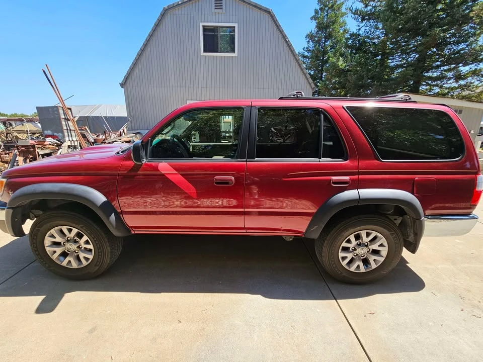 2001 Toyota 4Runner 3rd Gen - Image 2 of 8