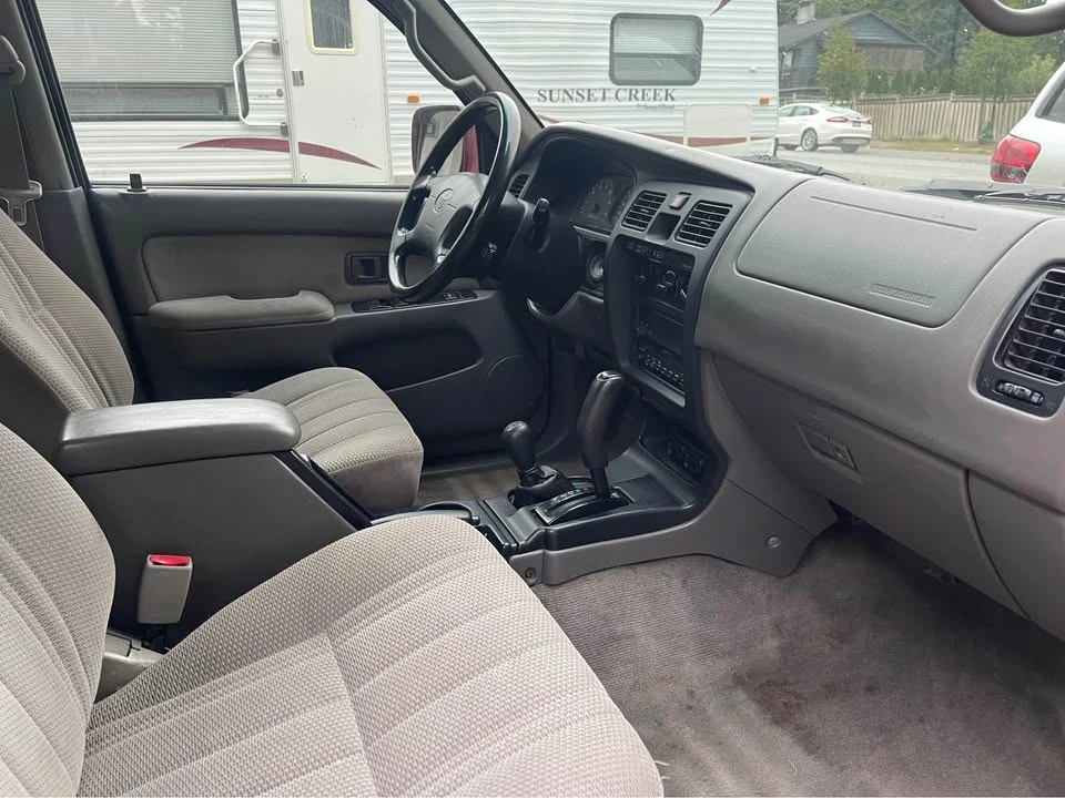 2001 Toyota 4Runner 3rd Gen - Image 9 of 11