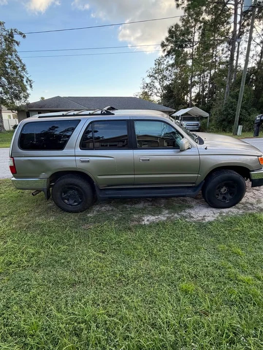 2001 Toyota 4Runner 3rd Gen - Image 3 of 13