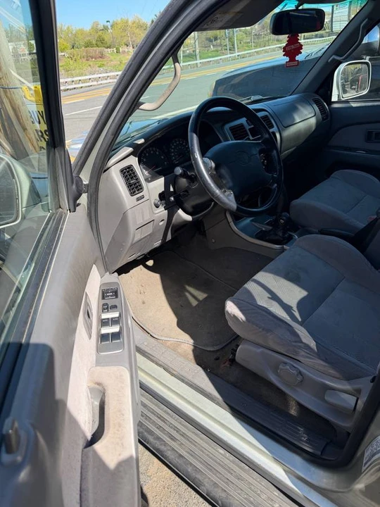 2001 Toyota 4Runner 3rd Gen - Image 9 of 17