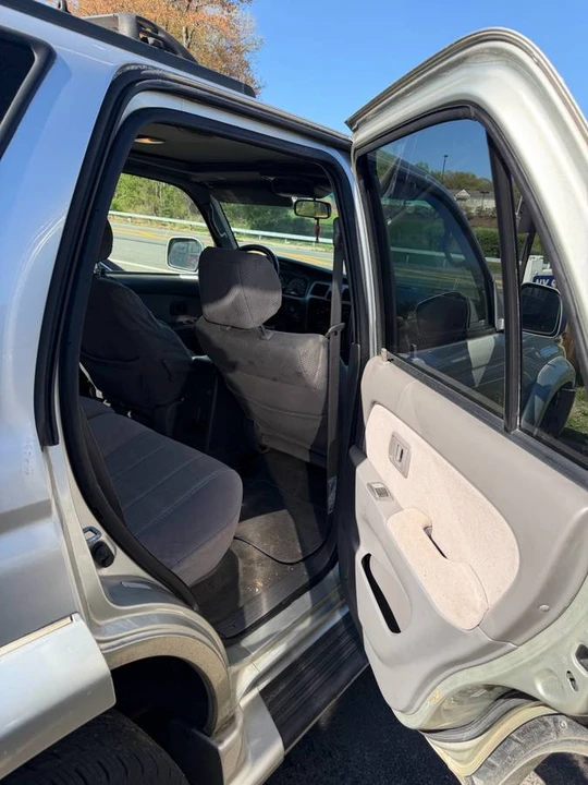 2001 Toyota 4Runner 3rd Gen - Image 12 of 17
