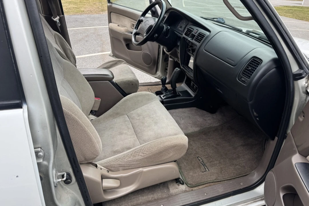 2001 Toyota 4Runner 3rd Gen - Image 4 of 8