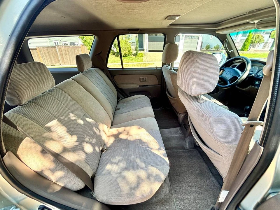 2001 Toyota 4Runner 3rd Gen - Image 7 of 12