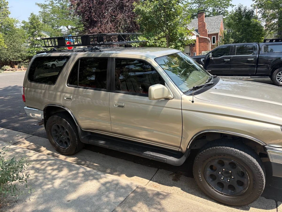 2001 Toyota 4Runner 3rd Gen - Image 2 of 15