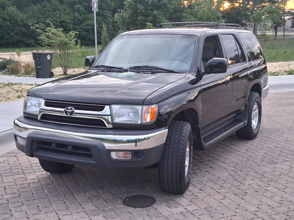 2001 Toyota 4Runner 3rd Gen - Image 3 of 31