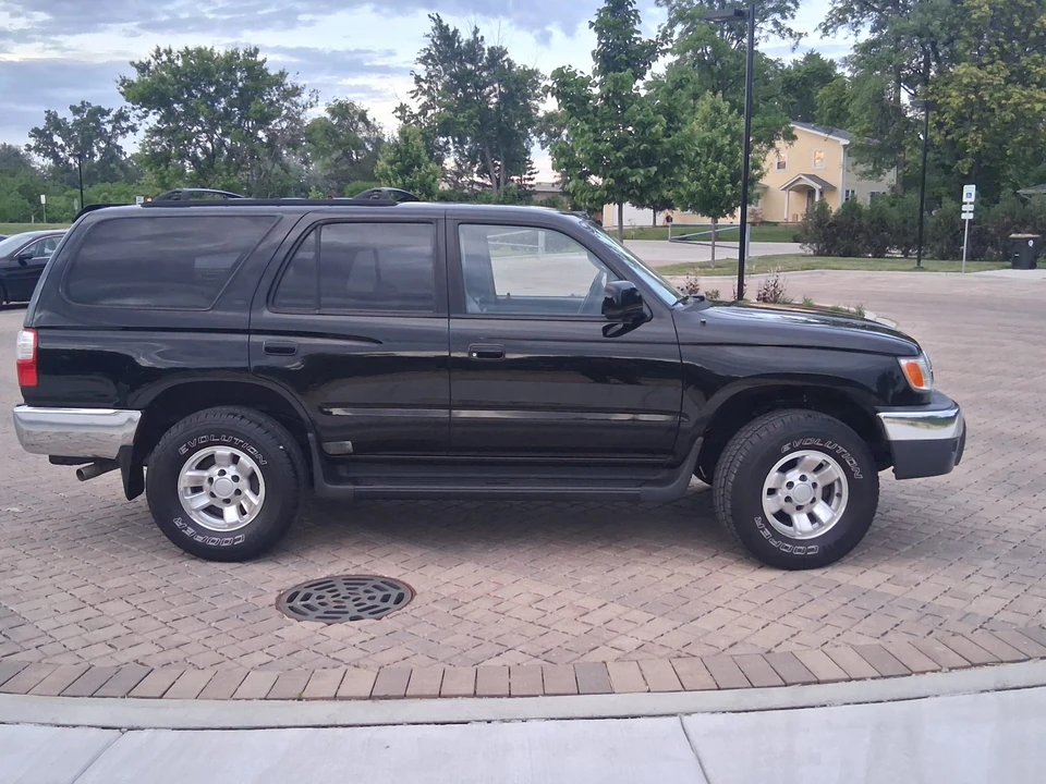 2001 Toyota 4Runner 3rd Gen - Image 11 of 31