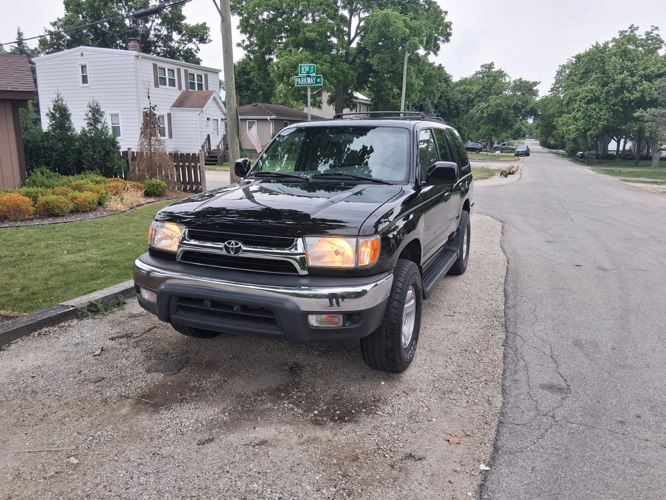 2001 Toyota 4Runner 3rd Gen - Image 2 of 31
