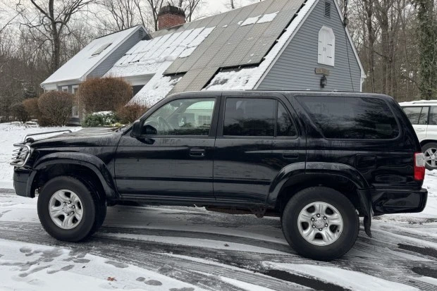 2001 Toyota 4Runner 3rd Gen - Image 2 of 8