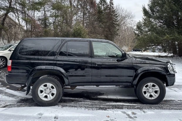 2001 Toyota 4Runner 3rd Gen - Image 3 of 8