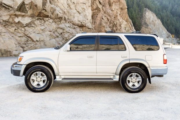 2001 Toyota 4Runner 3rd Gen - Image 3 of 7