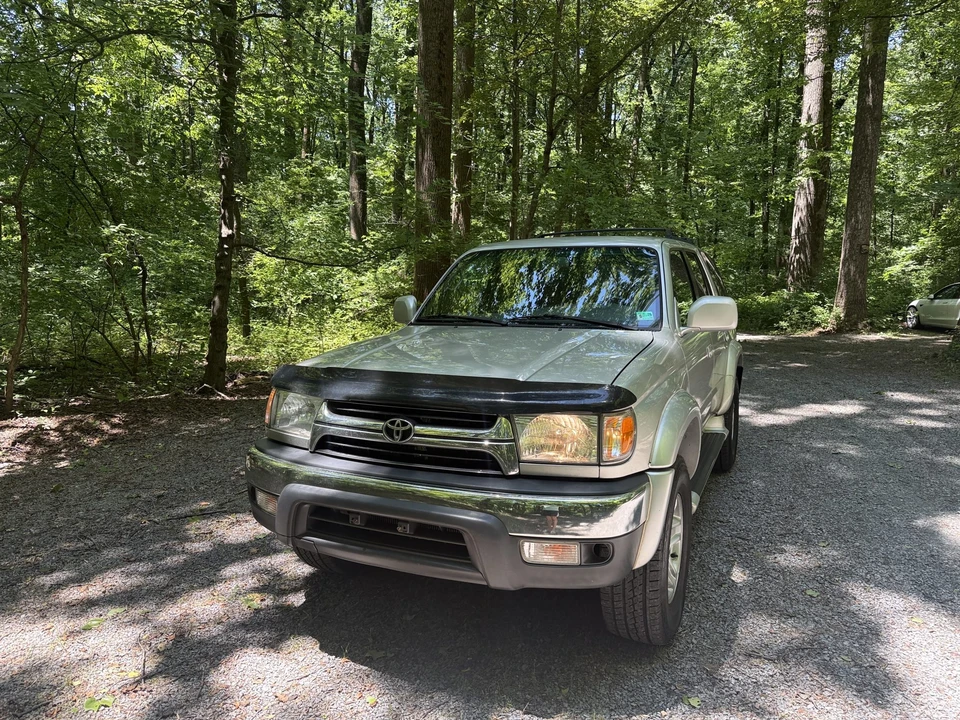 2001 Toyota 4Runner 3rd Gen - Image 2 of 31