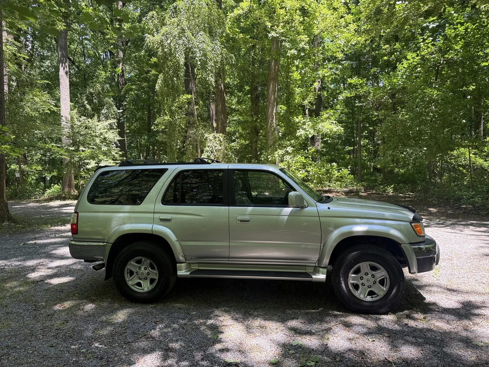 2001 Toyota 4Runner 3rd Gen - Image 12 of 31