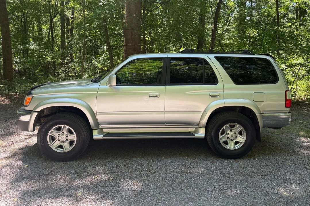 2001 Toyota 4Runner 3rd Gen - Image 7 of 31