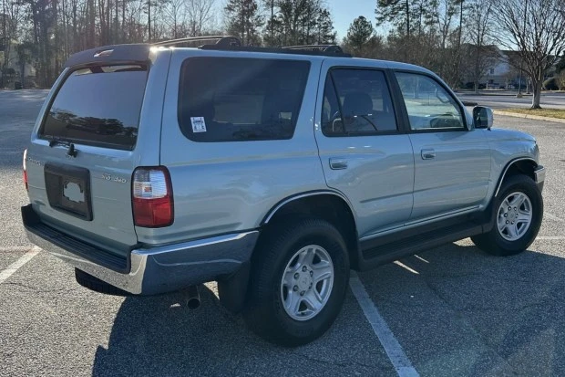 2001 Toyota 4Runner 3rd Gen - Image 2 of 7