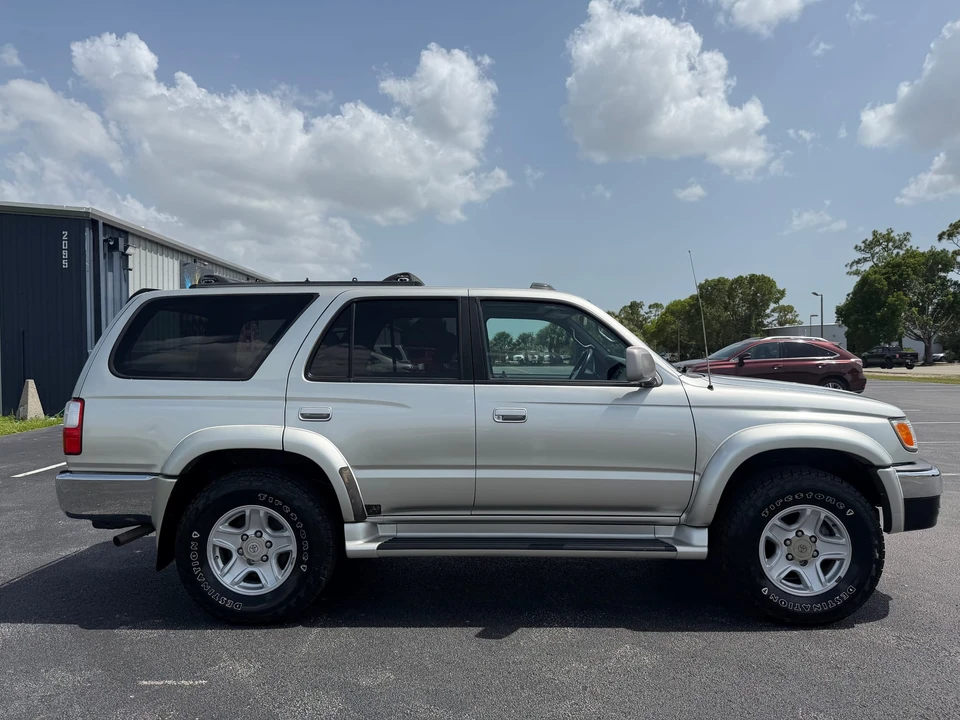 2001 Toyota 4Runner 3rd Gen - Image 7 of 31