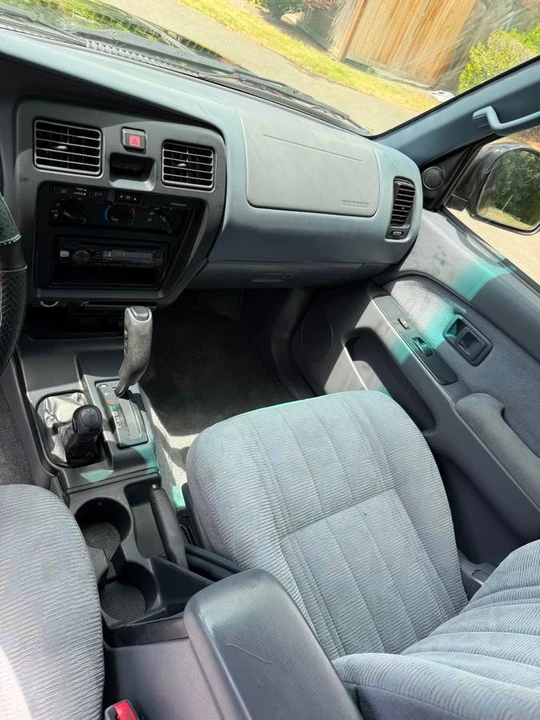 2001 Toyota 4Runner 3rd Gen - Image 11 of 16