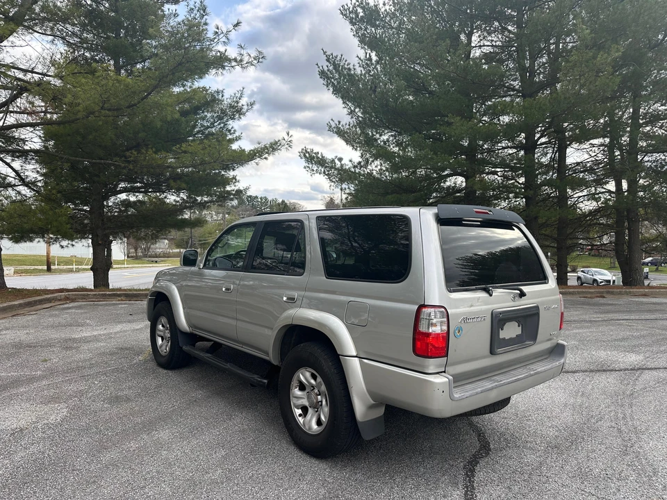 2001 Toyota 4Runner 3rd Gen - Image 9 of 31