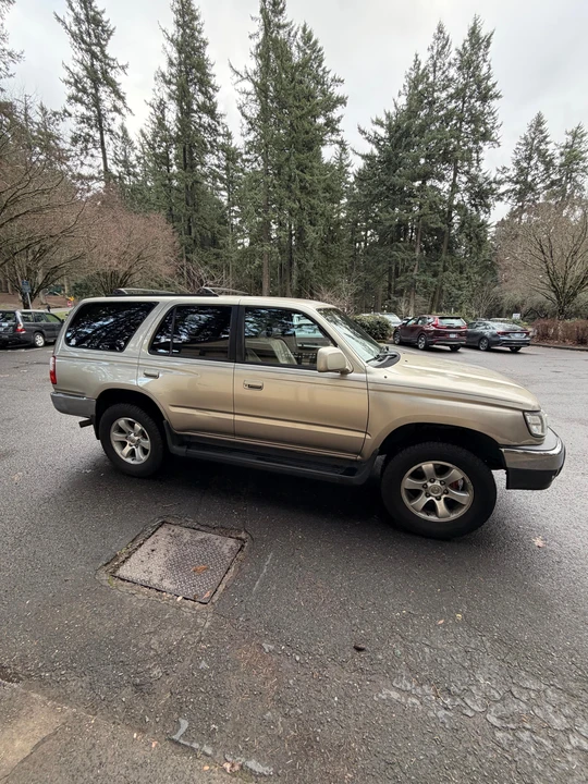 2001 Toyota 4Runner 3rd Gen - Image 10 of 31