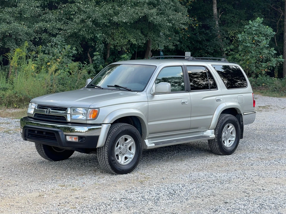 2001 Toyota 4Runner 3rd Gen - Image 9 of 31