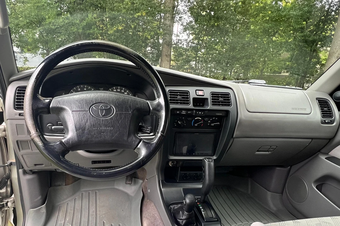 2001 Toyota 4Runner 3rd Gen - Image 29 of 31