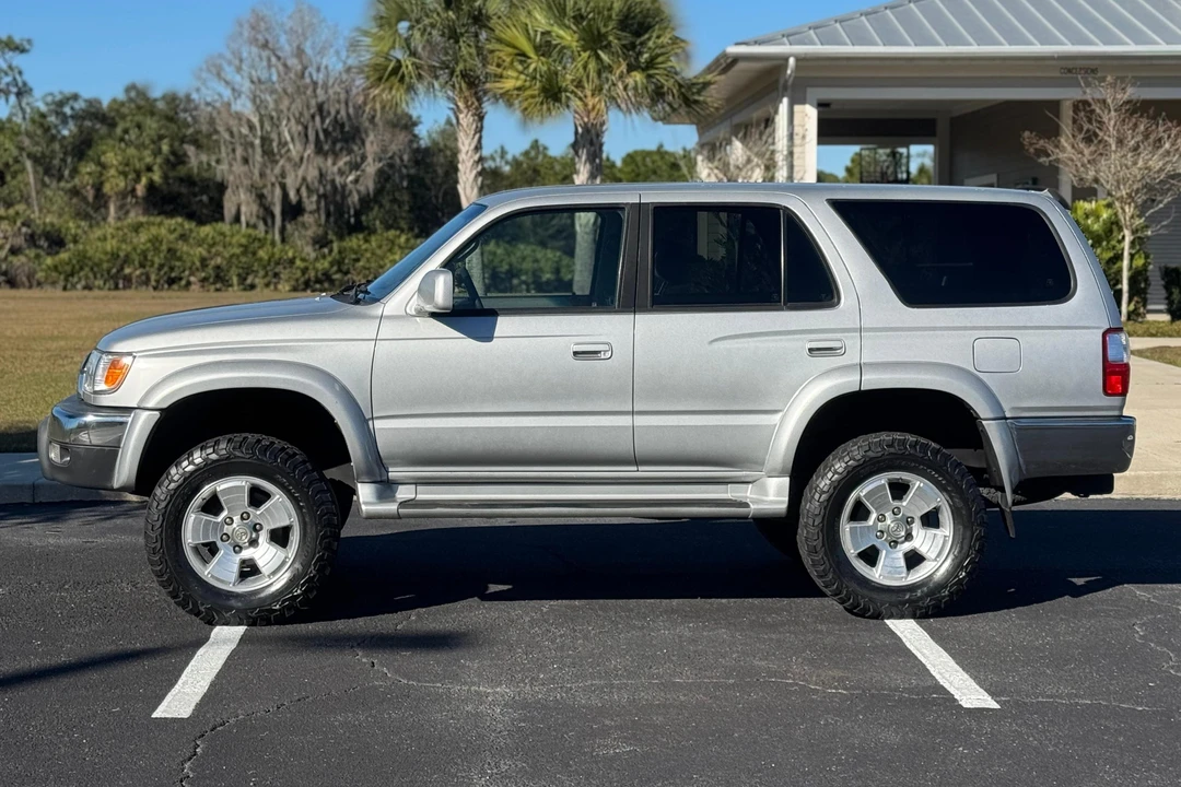 2001 Toyota 4Runner 3rd Gen - Image 3 of 31