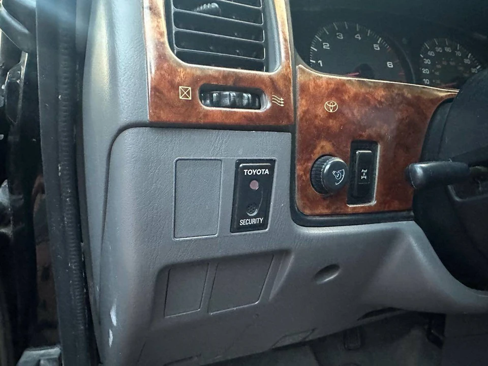 2001 Toyota 4Runner 3rd Gen - Image 12 of 18