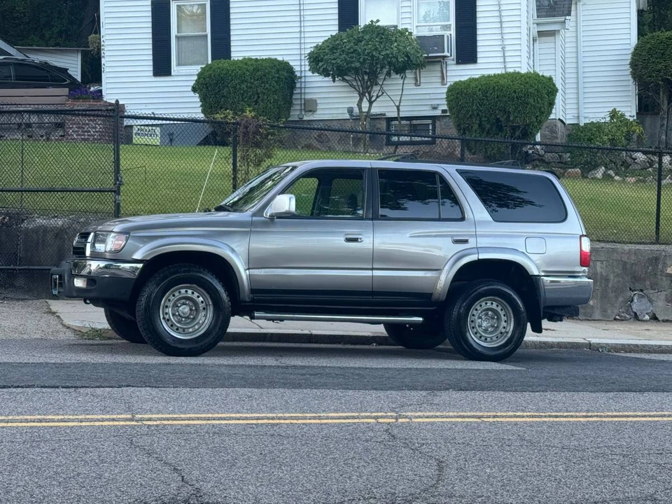 2001 Toyota 4Runner 3rd Gen - Image 10 of 22