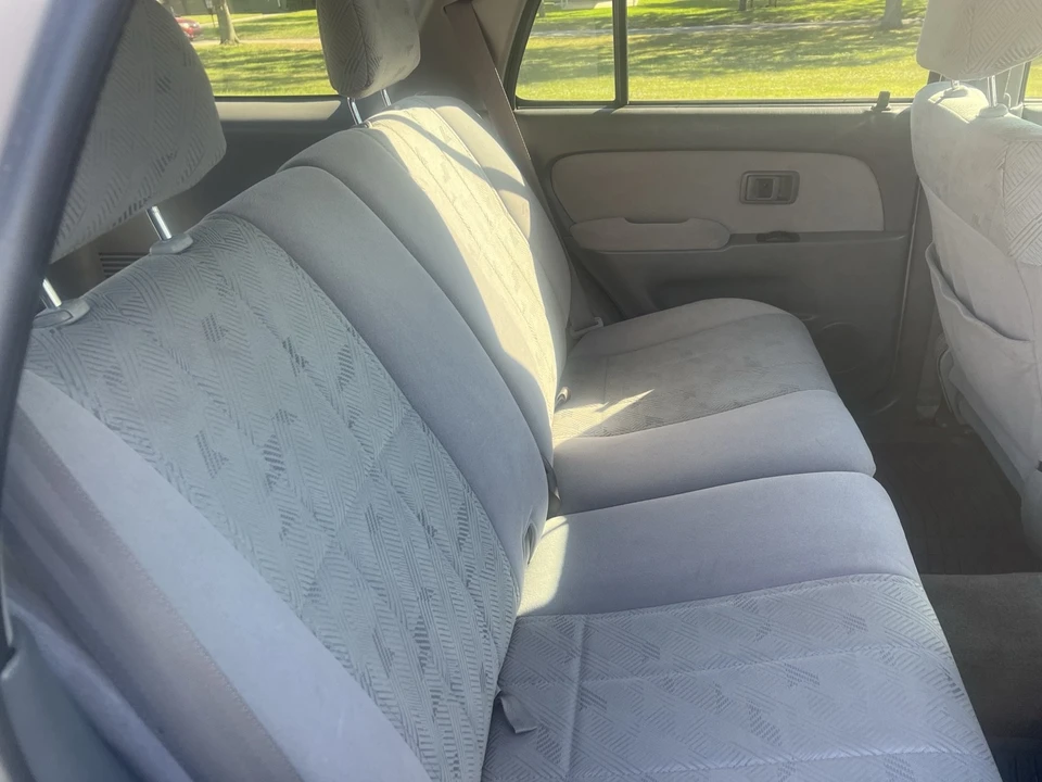 2001 Toyota 4Runner 3rd Gen - Image 11 of 18