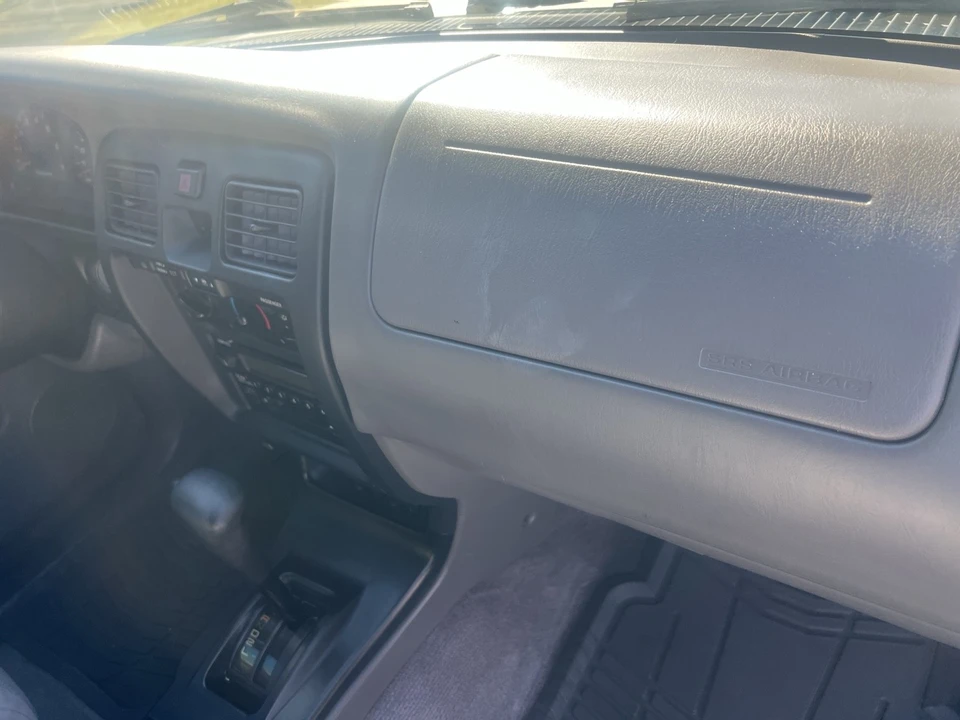 2001 Toyota 4Runner 3rd Gen - Image 10 of 18