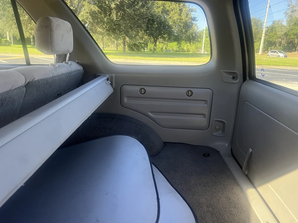 2001 Toyota 4Runner 3rd Gen - Image 13 of 18