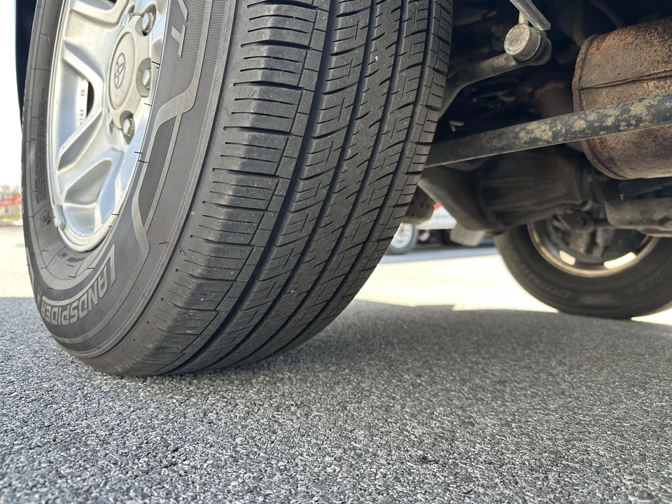 2001 Toyota 4Runner 3rd Gen - Image 27 of 31