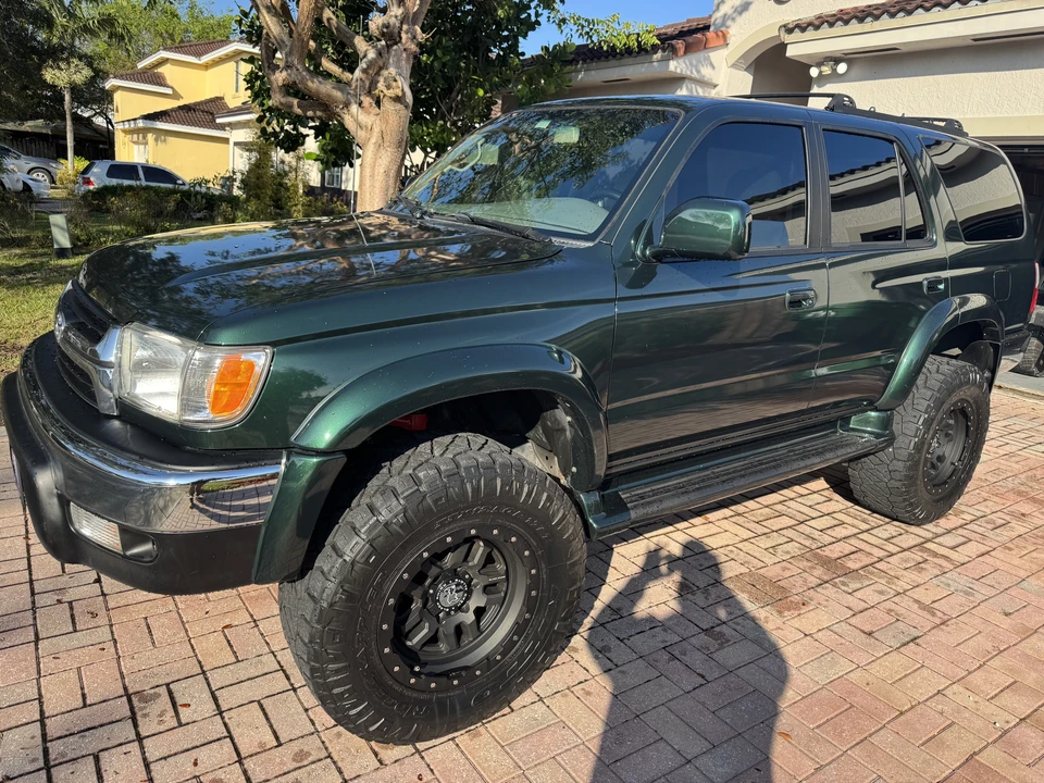 2001 Toyota 4Runner 3rd Gen - Image 2 of 31