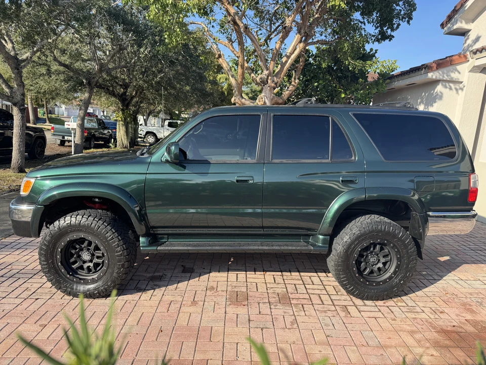2001 Toyota 4Runner 3rd Gen - Image 11 of 31