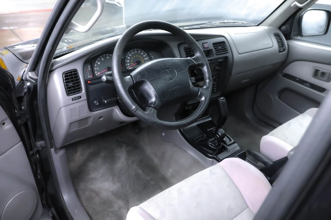 2001 Toyota 4Runner 3rd Gen - Image 14 of 21