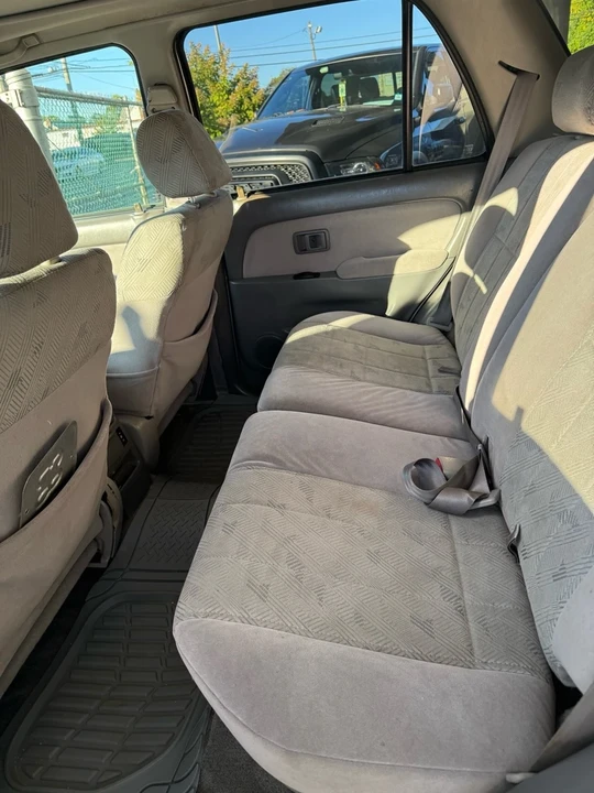 2001 Toyota 4Runner 3rd Gen - Image 10 of 21