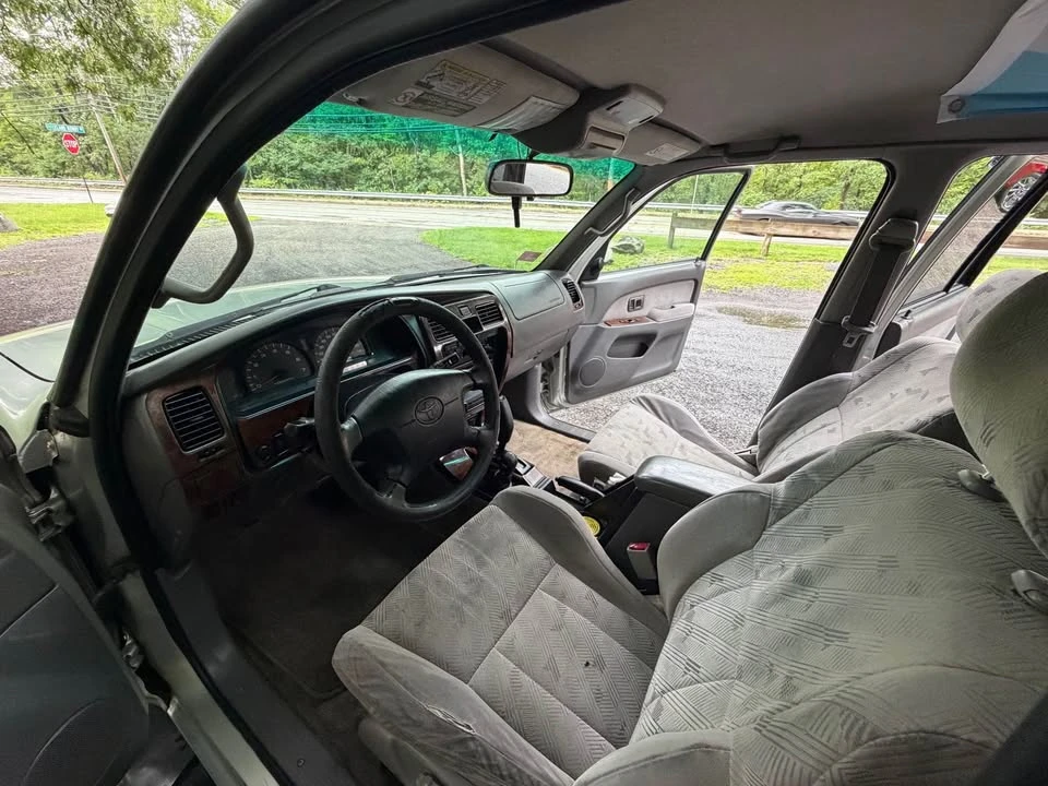 2001 Toyota 4Runner 3rd Gen - Image 8 of 13