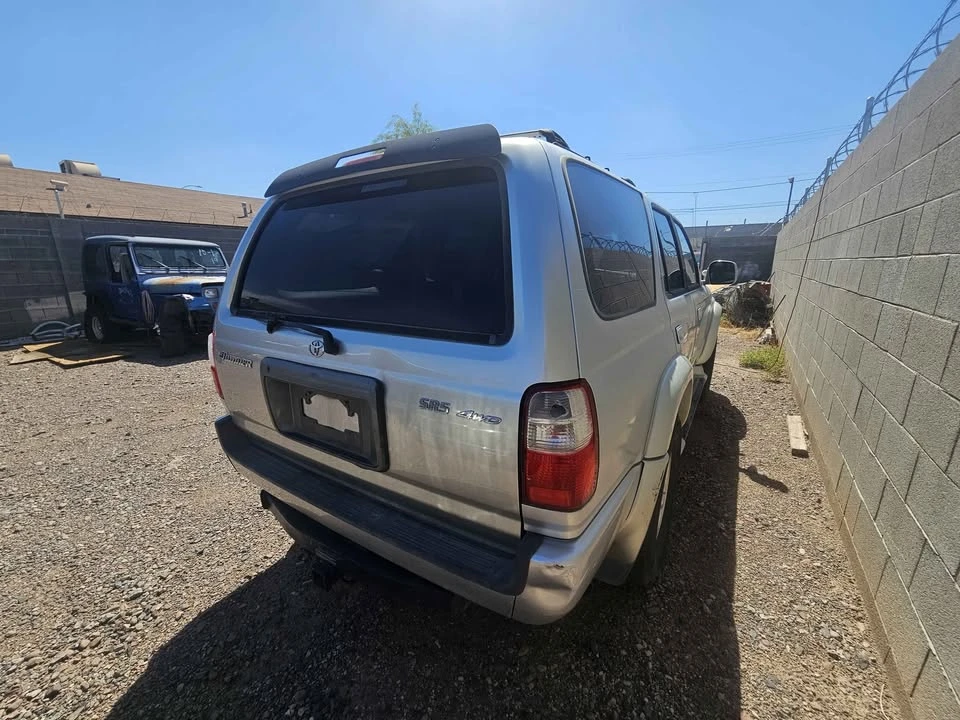 2001 Toyota 4Runner 3rd Gen - Image 4 of 9