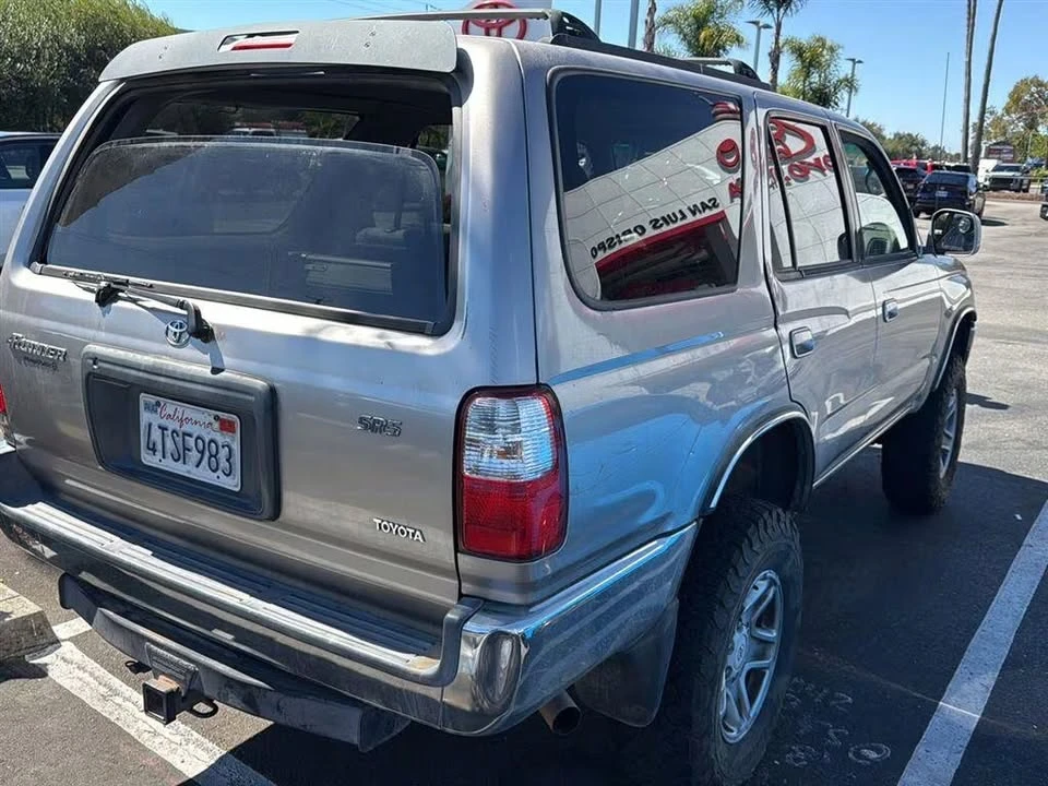 2001 Toyota 4Runner 3rd Gen - Image 2 of 4
