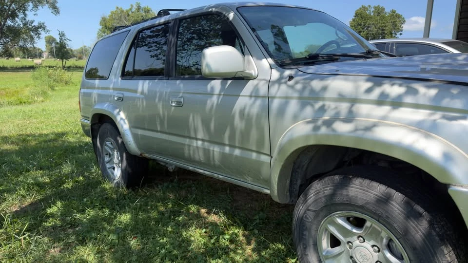 2001 Toyota 4Runner 3rd Gen - Image 2 of 13