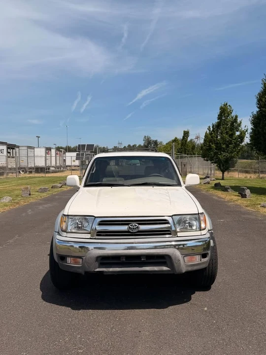 2001 Toyota 4Runner 3rd Gen - Image 2 of 7
