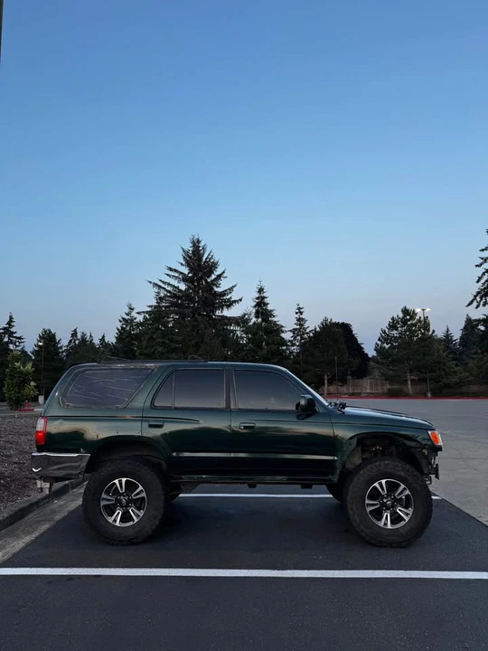 2001 Toyota 4Runner 3rd Gen - Image 5 of 7