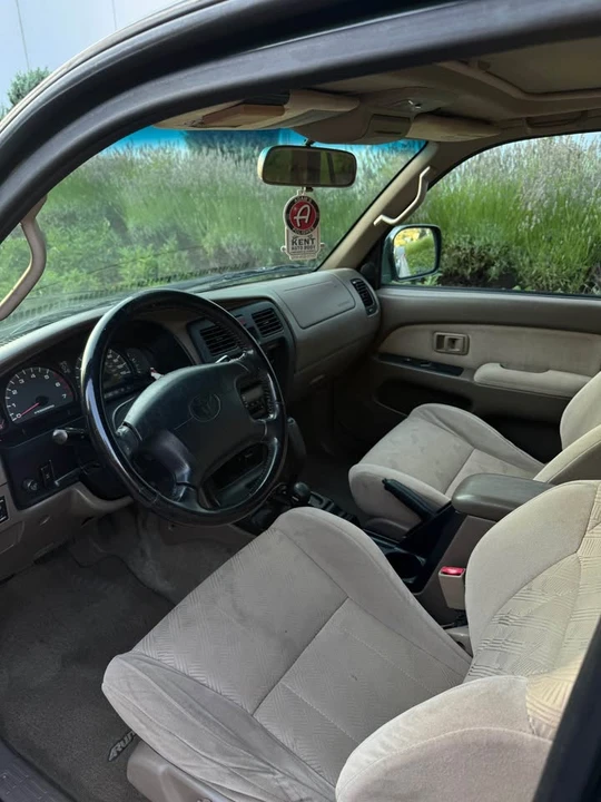 2001 Toyota 4Runner 3rd Gen - Image 9 of 17