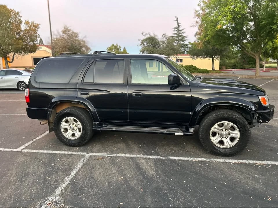 2001 Toyota 4Runner 3rd Gen - Image 4 of 13