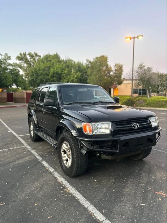 2001 Toyota 4Runner 3rd Gen - Image 2 of 13