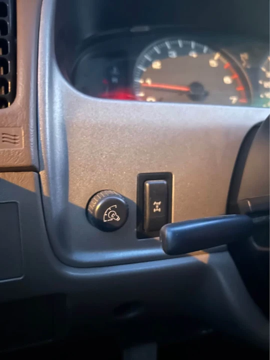 2001 Toyota 4Runner 3rd Gen - Image 12 of 13