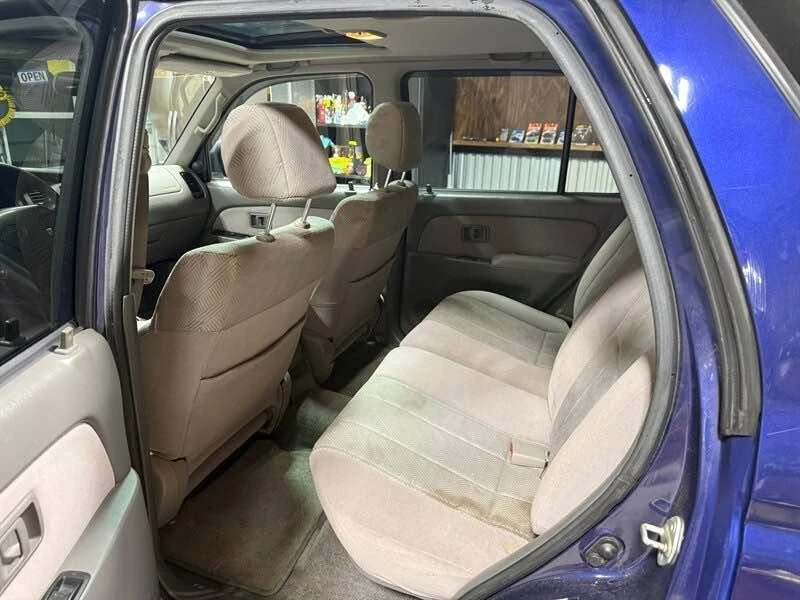 2001 Toyota 4Runner 3rd Gen - Image 8 of 13